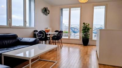 Appartement - 97 m² - 5 pièces