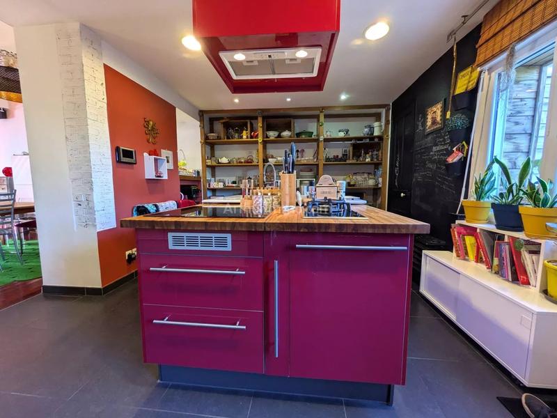 Maison - 179 m² - 6 pièces