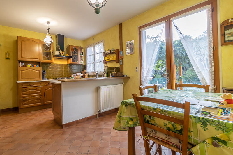 Maison - 137 m² - 6 pièces
