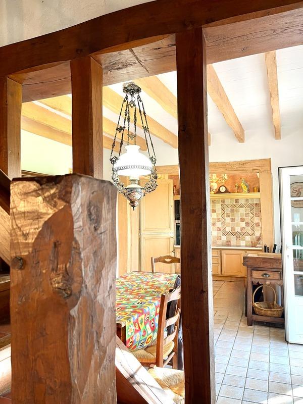 Propriété - 187 m² - 8 pièces