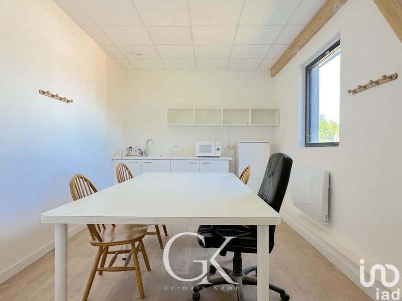 Local commercial - 1 177 m²