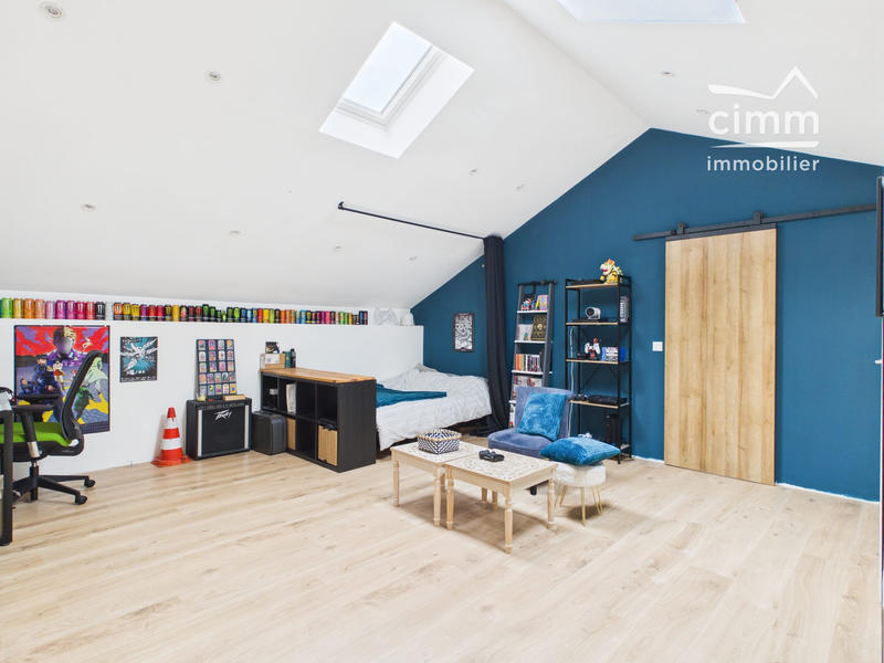 Maison - 206 m² - 5 pièces