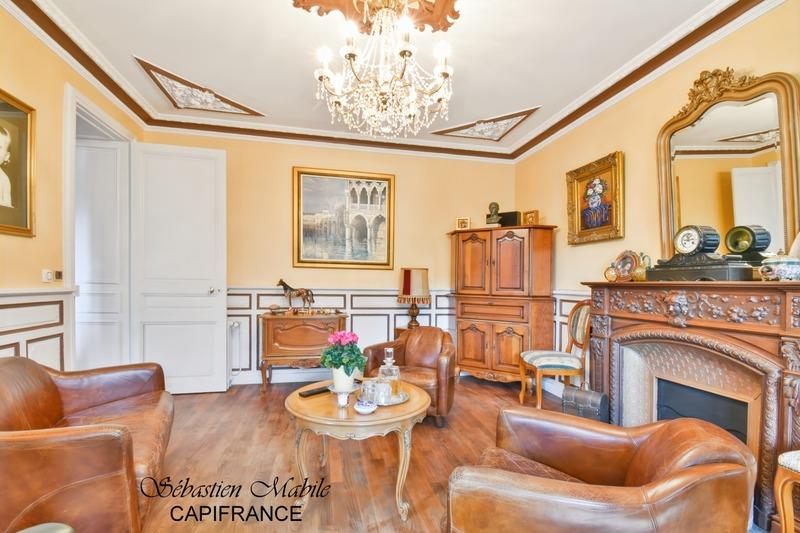 Maison bourgeoise - 264 m² - 10 pièces