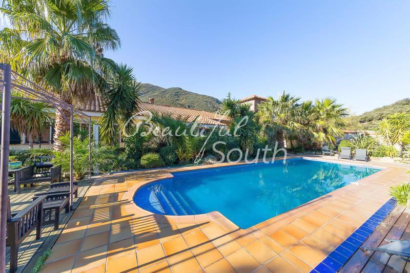 Gîte - 480 m² - 17 pièces