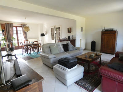 Maison - 123 m² - 5 pièces