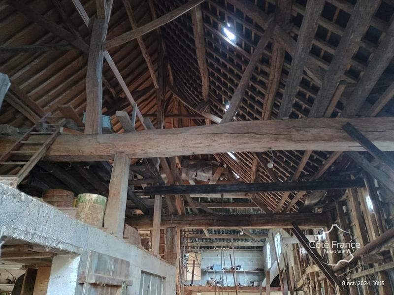 Maison de village - 210 m² - 10 pièces