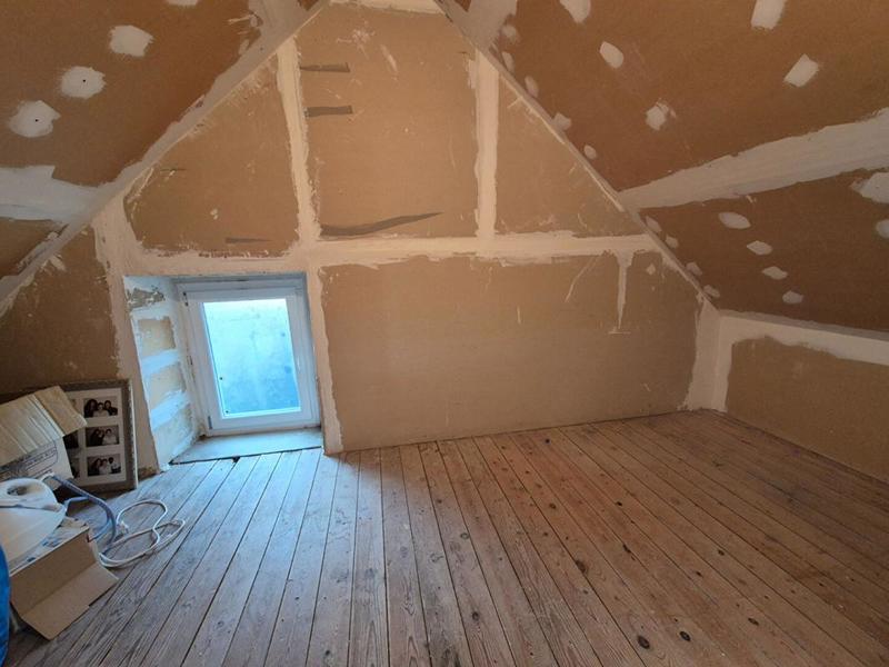 Maison - 95 m² - 5 pièces