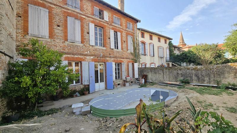 Maison - 333 m² - 6 pièces