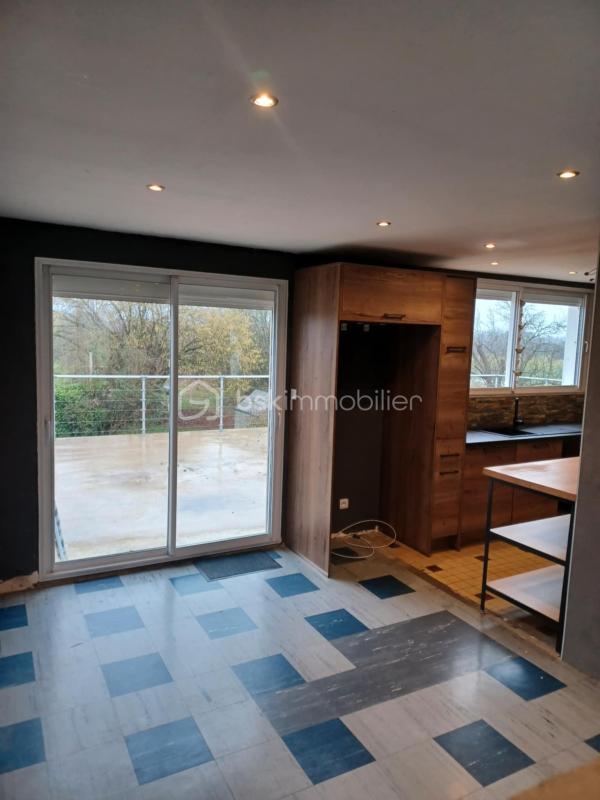 Maison de campagne - 92 m² - 8 pièces