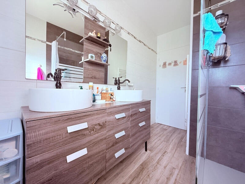 Maison - 144 m² - 6 pièces