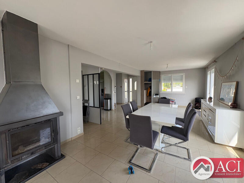 Maison - 175 m² - 8 pièces