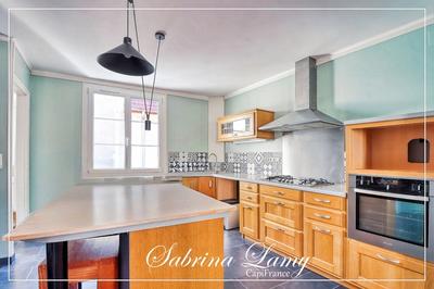 Appartement - 140 m² - 5 pièces