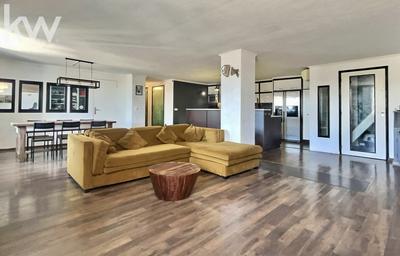 Duplex - 188 m² - 5 pièces