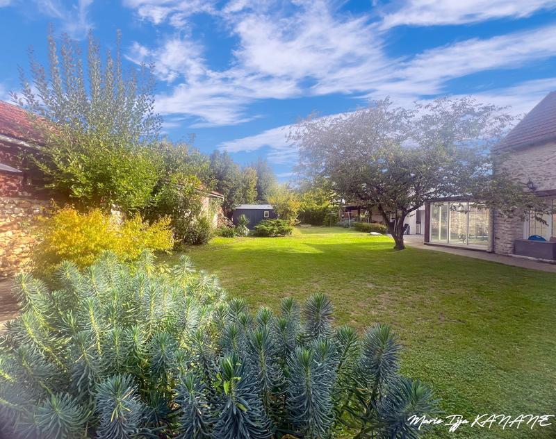 Maison ancienne - 250 m² - 8 pièces