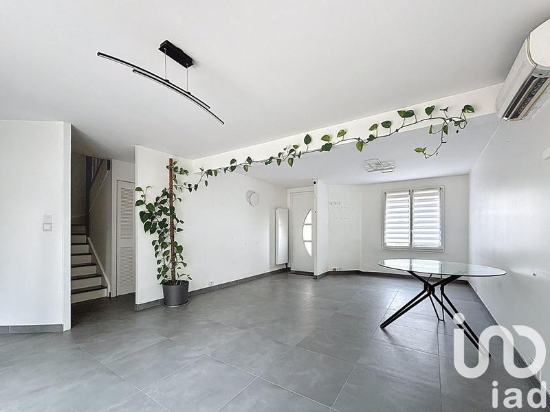 Maison - 92 m² - 5 pièces