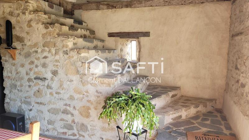 Maison - 325 m² - 8 pièces