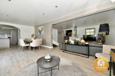 Maison - 127 m² - 6 pièces