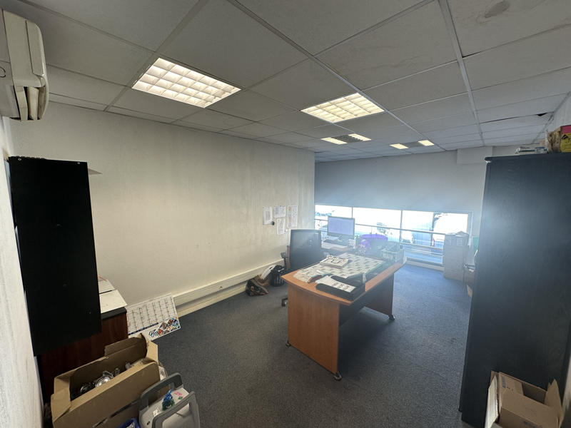 Local d'activités - 800 m²