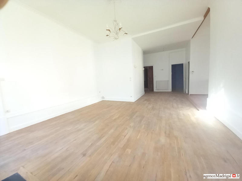 Appartement - 101 m² - 3 pièces