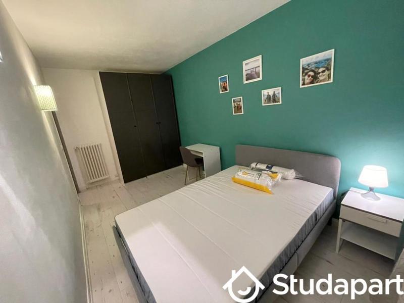 Chambre - 9 m² - 1 pièce