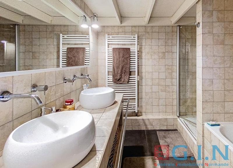 Appartement - 156 m² - 5 pièces