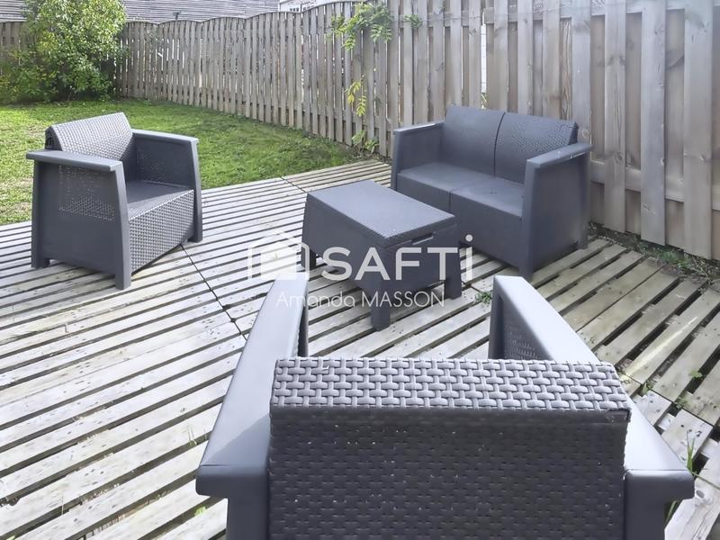 Maison - 222 m² - 8 pièces