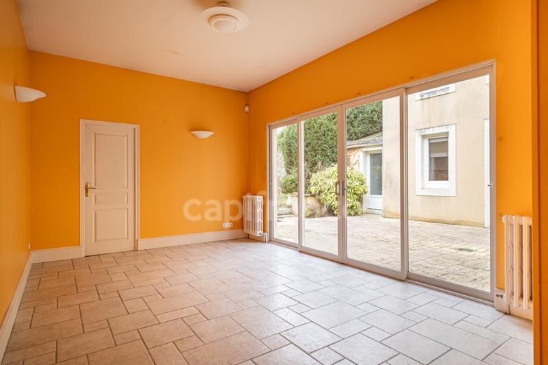 Maison bourgeoise - 380 m² - 10 pièces