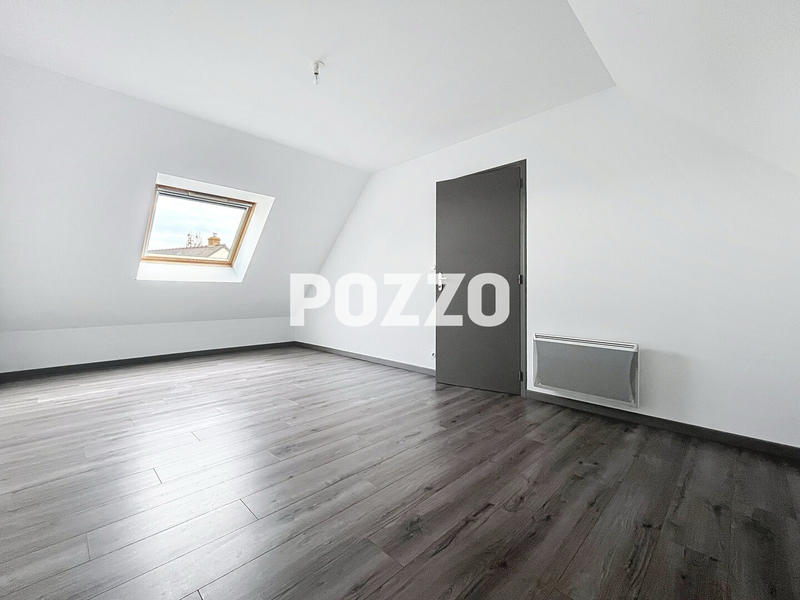 Maison - 93 m² - 4 pièces