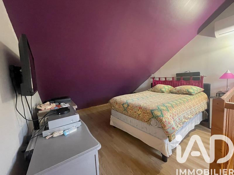 Maison - 111 m² - 7 pièces