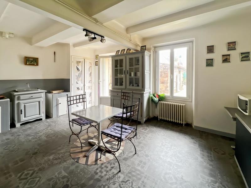 Maison - 162 m² - 7 pièces