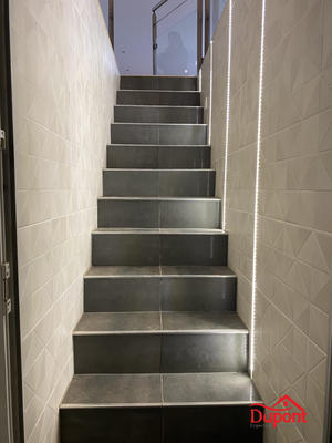 Maison - 212 m² - 6 pièces