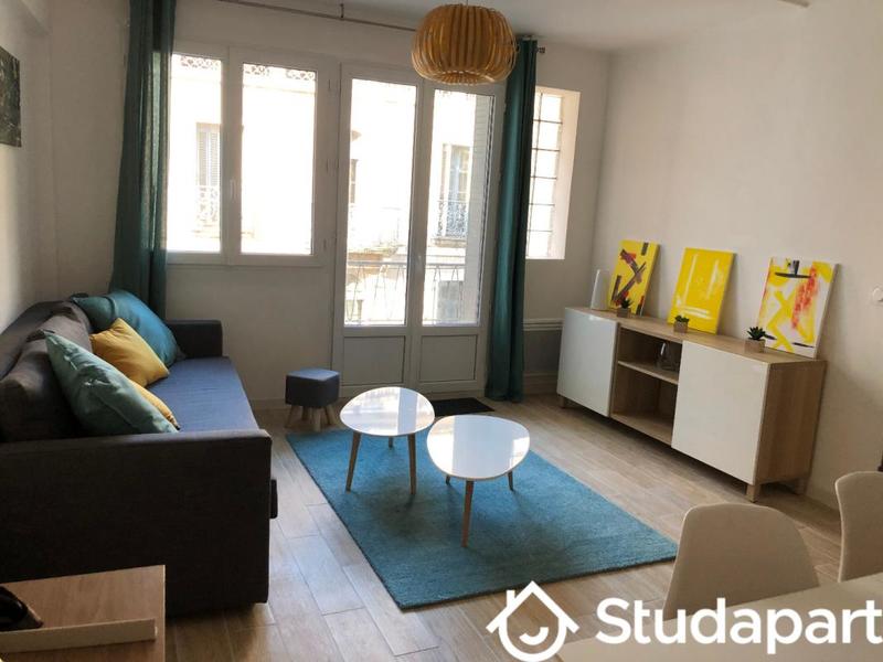 Chambre - 14 m² - 1 pièce