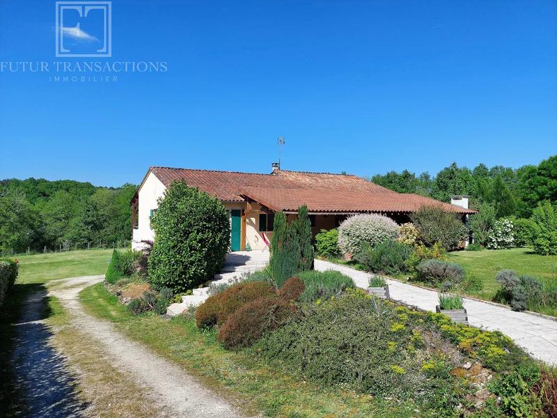 Maison - 188 m² - 8 pièces