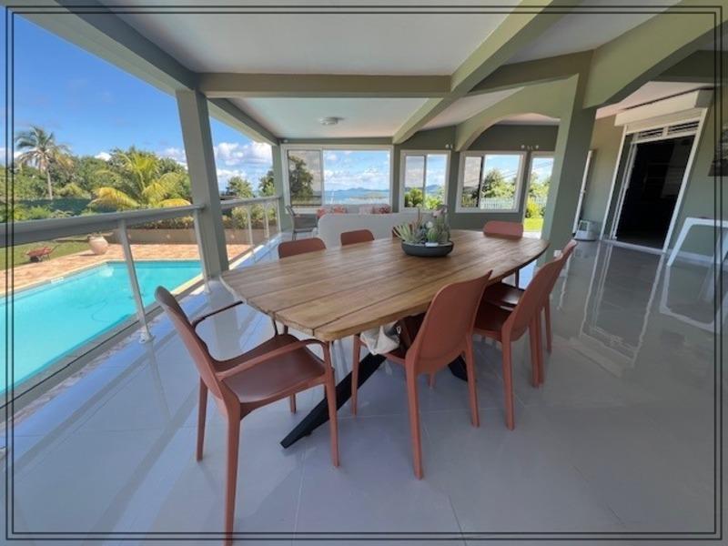 Villa - 322 m² - 7 pièces