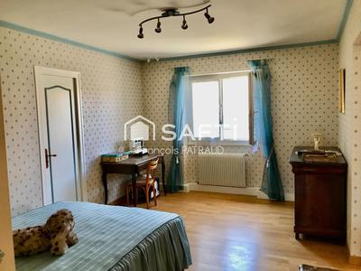 Maison - 135 m² - 4 pièces