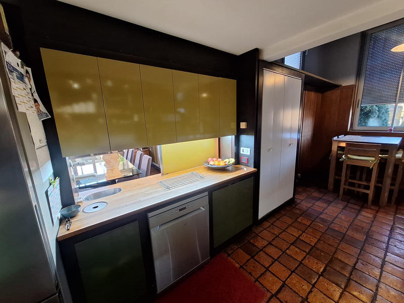 Maison contemporaine - 311 m² - 10 pièces