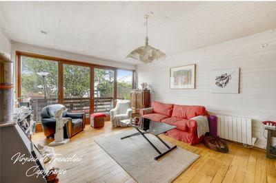 Maison - 136 m² - 6 pièces