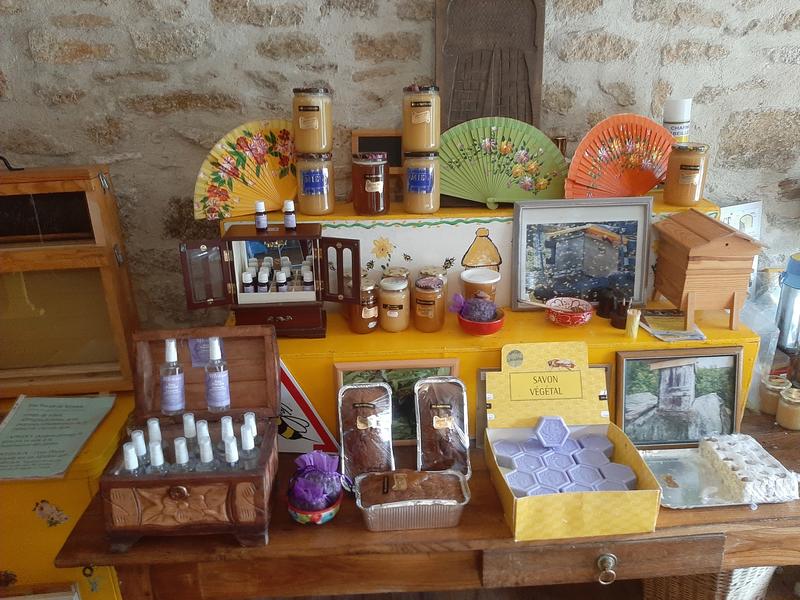 Melissa Miel, visite gratuite chez un apiculteur