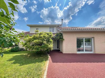 Maison - 153 m² - 6 pièces