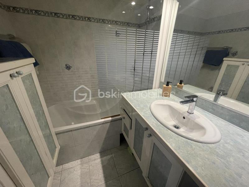 Appartement - 104 m² - 5 pièces