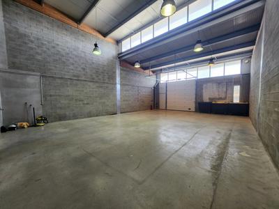 Local commercial - 120 m² - 3 pièces