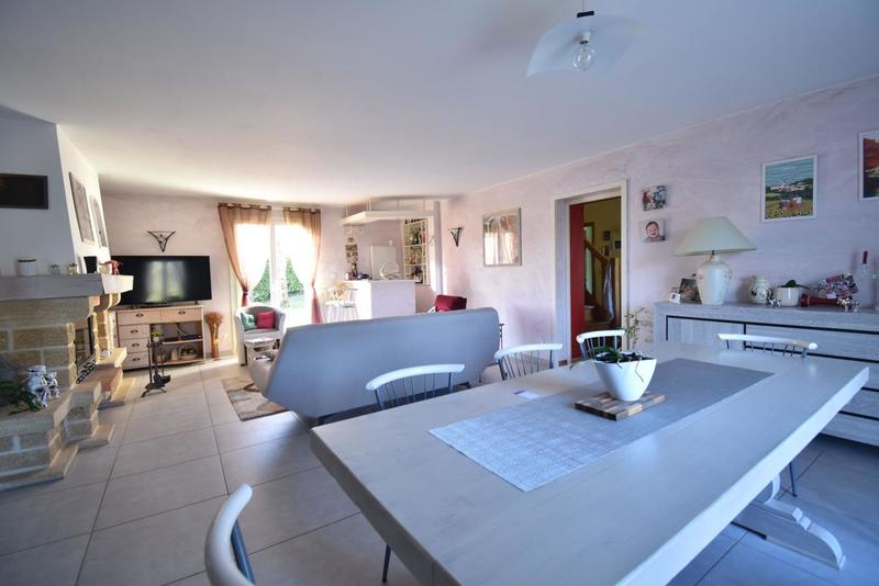 Villa - 197 m² - 6 pièces