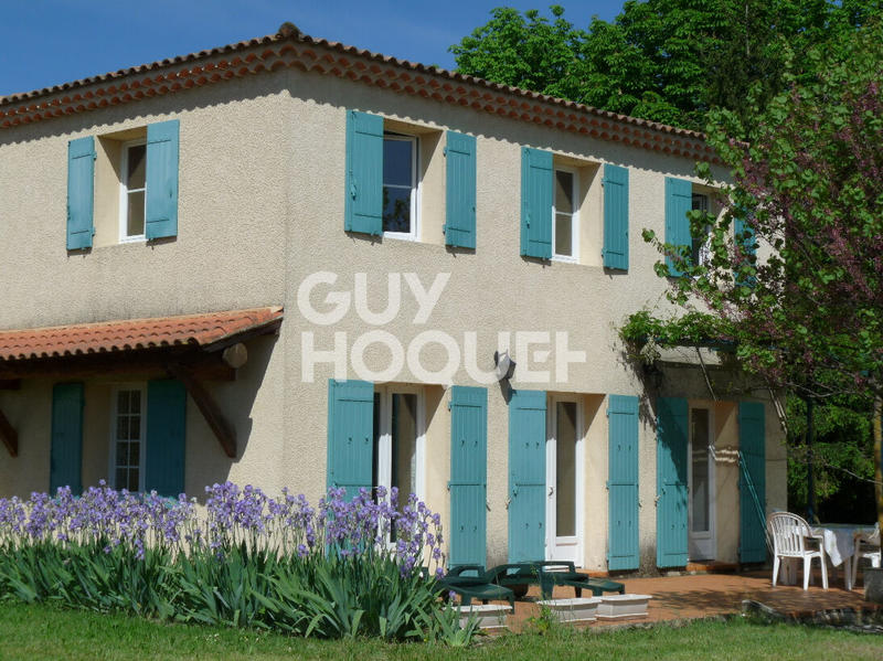 Maison - 95 m² - 5 pièces