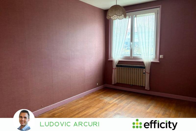 Maison - 157 m² - 7 pièces