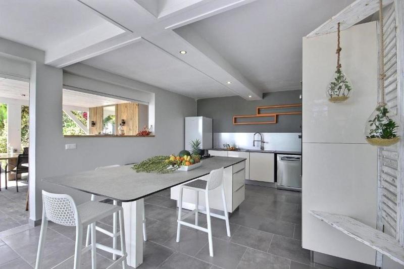 Maison - 277 m² - 8 pièces