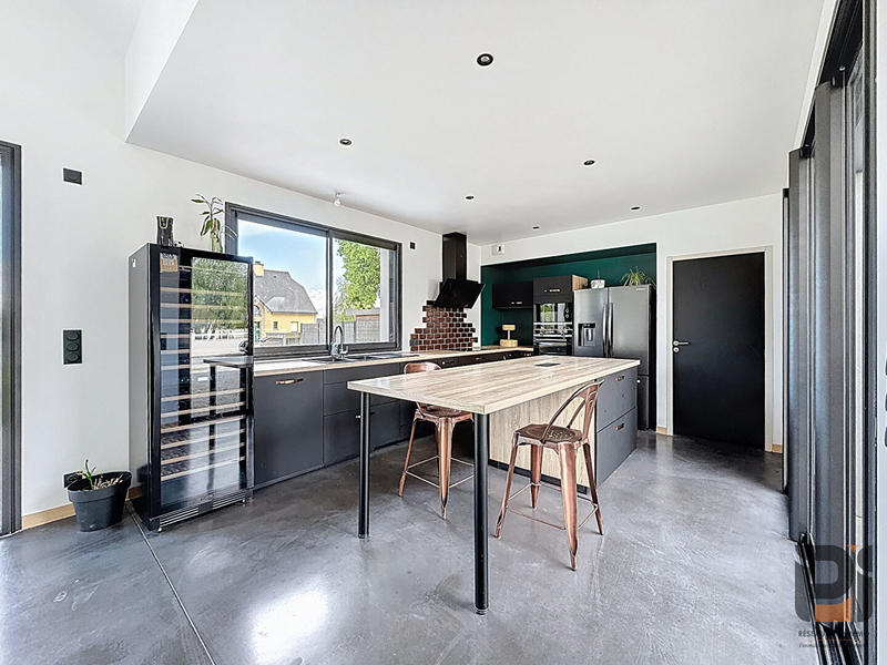 Maison - 145 m² - 5 pièces