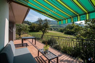 Maison traditionnelle - 103 m² - 4 pièces