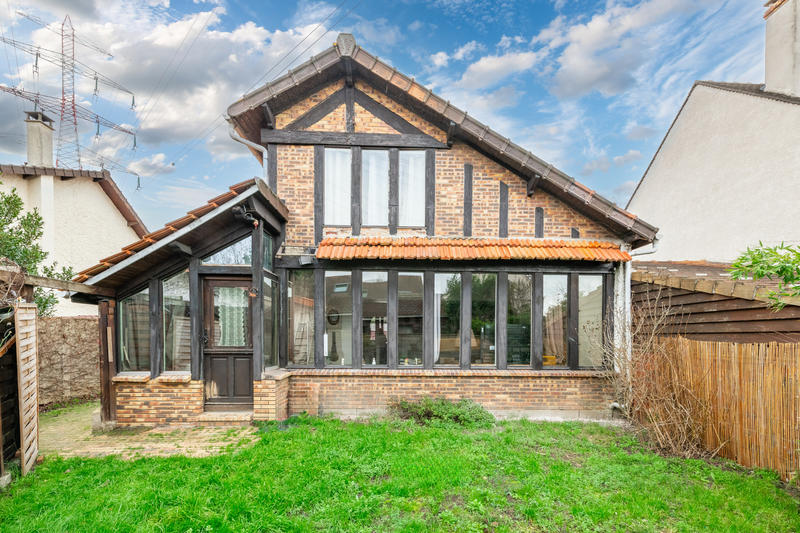 Maison - 112 m² - 5 pièces