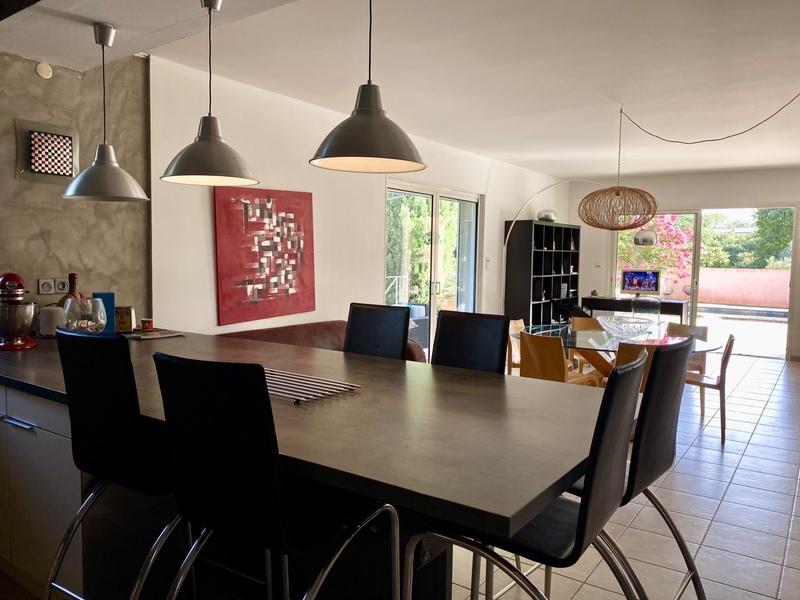 Maison - 200 m² - 6 pièces