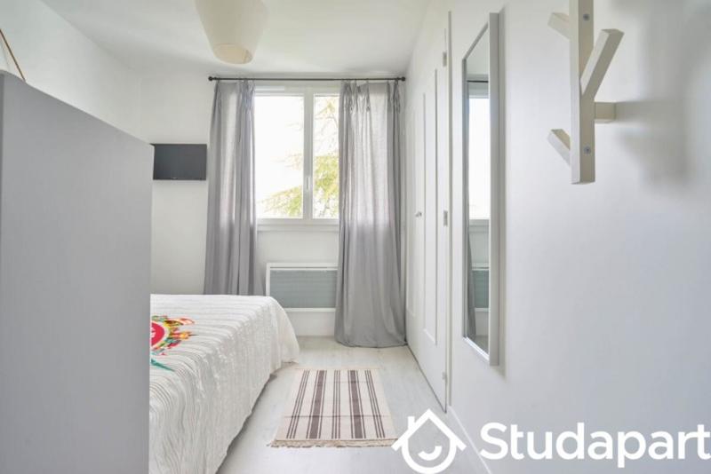 Chambre - 14 m² - 1 pièce